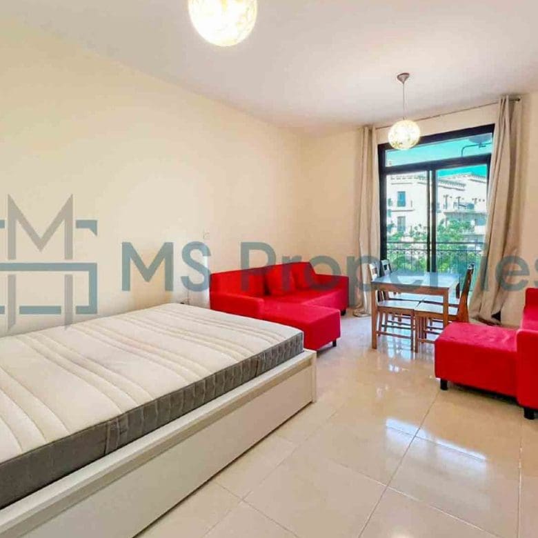 Charming | Studio Apartment | with Balcony
