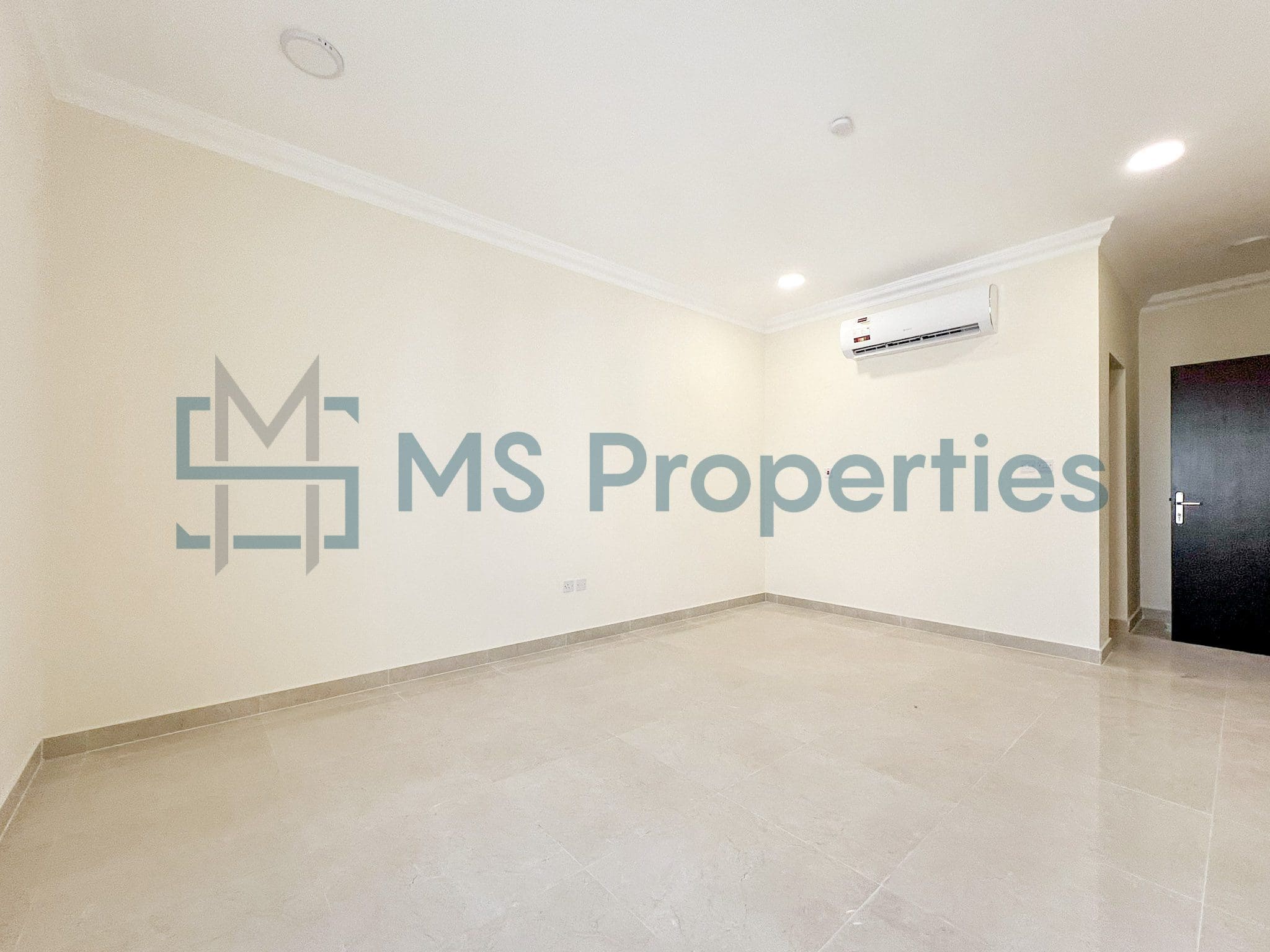 Spacious 6 Bedroom Compound Villa in Al Kheesa
