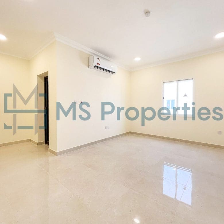 Spacious 6 Bedroom Compound Villa in Al Kheesa