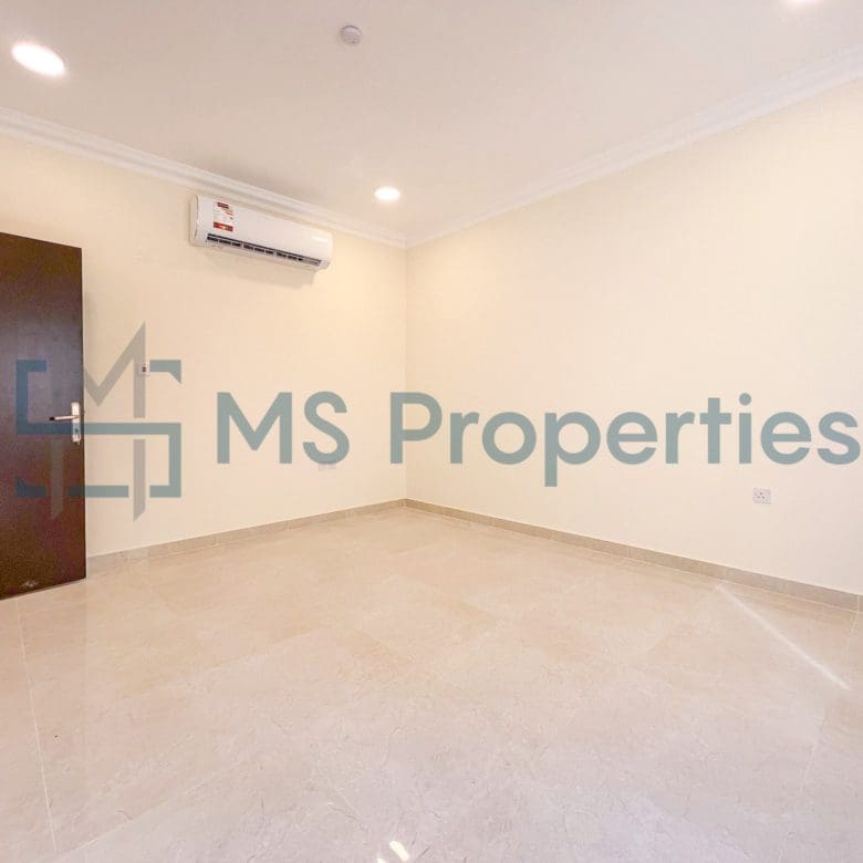Spacious 6 Bedroom Compound Villa in Al Kheesa