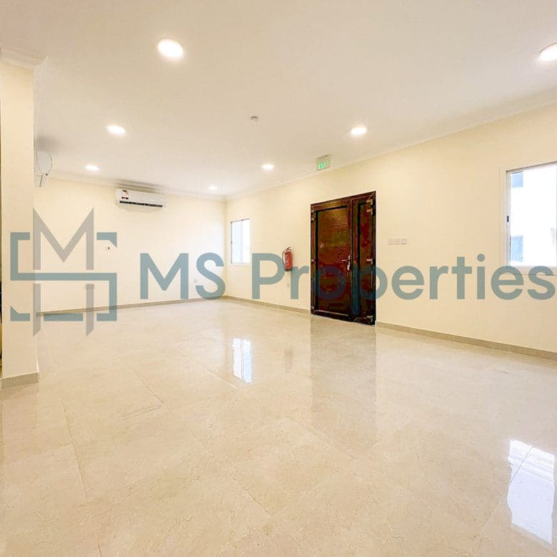 Spacious 6 Bedroom Compound Villa in Al Kheesa