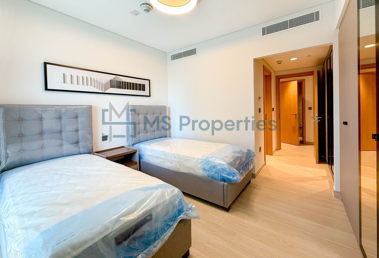 01946105-e841-4e44-9c4a-9276333799b7