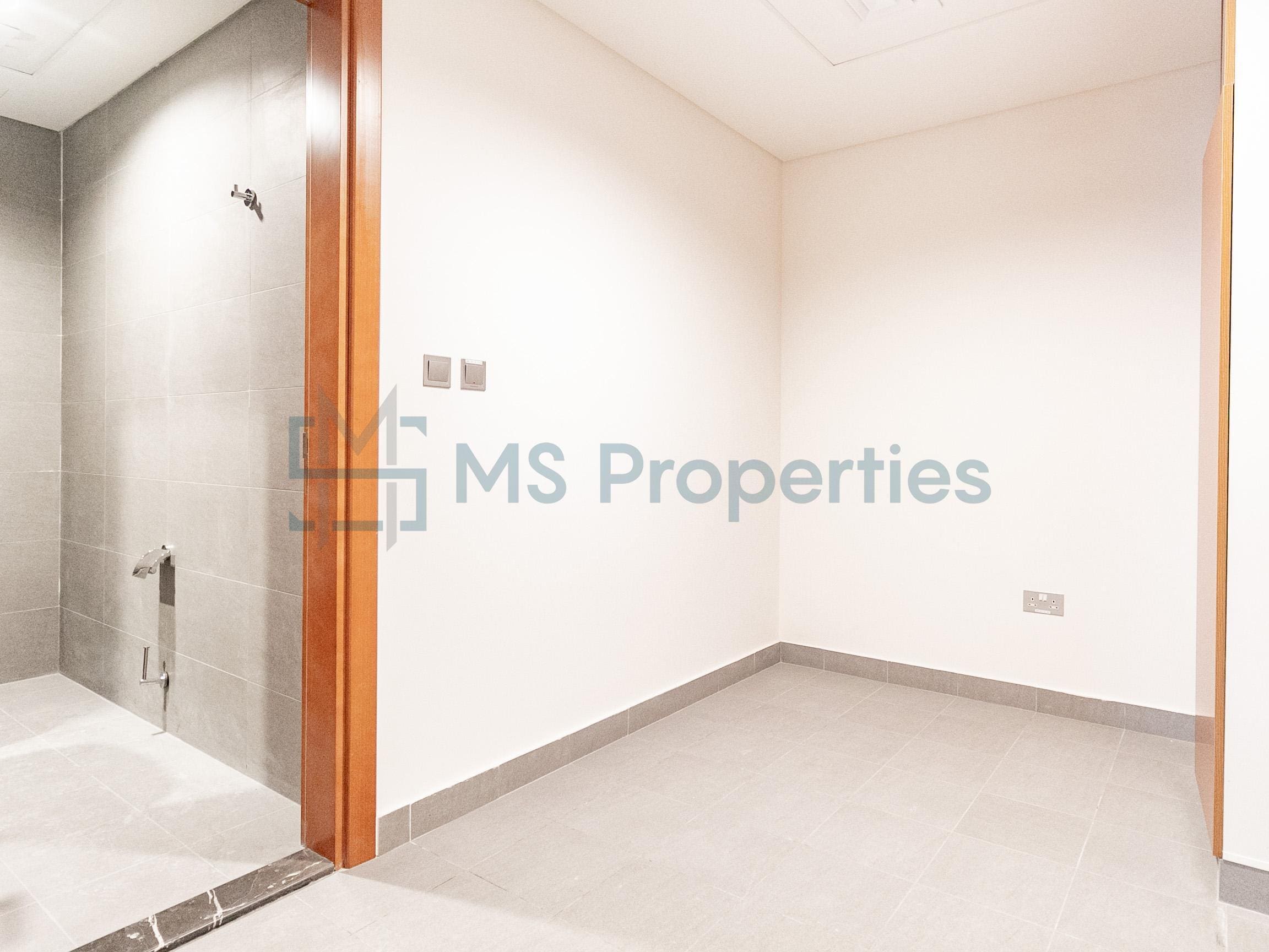 Skyline Sea View 4BHK + Maid Apartment with View