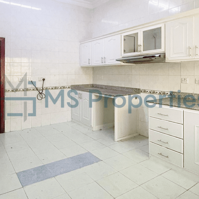 Spacious and Modern 5BR Villa For Rent in Duhail