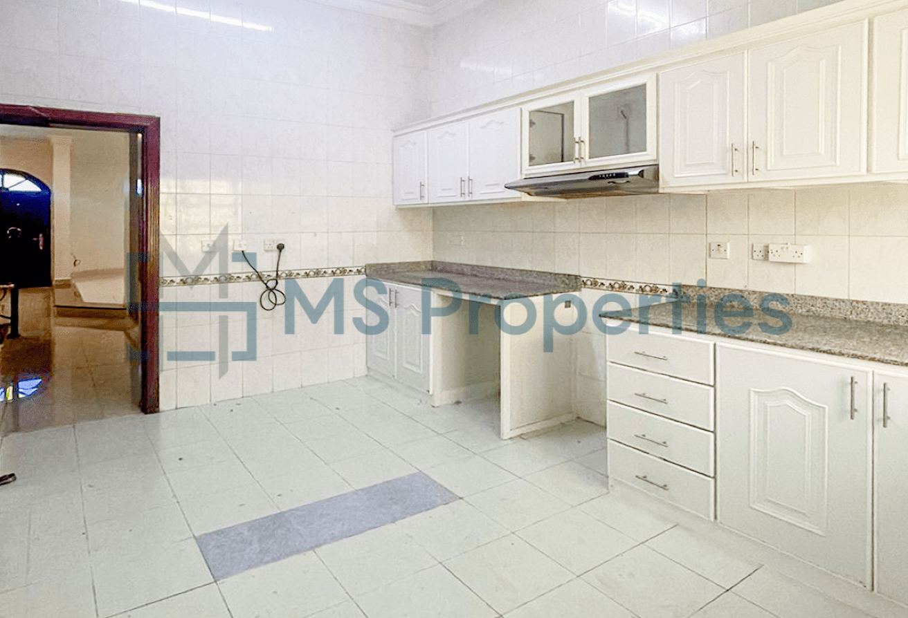 Spacious and Modern 5BR Villa For Rent in Duhail