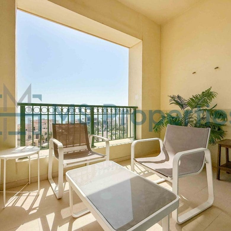 Bright | 2BHK Apartment | Beach Access
