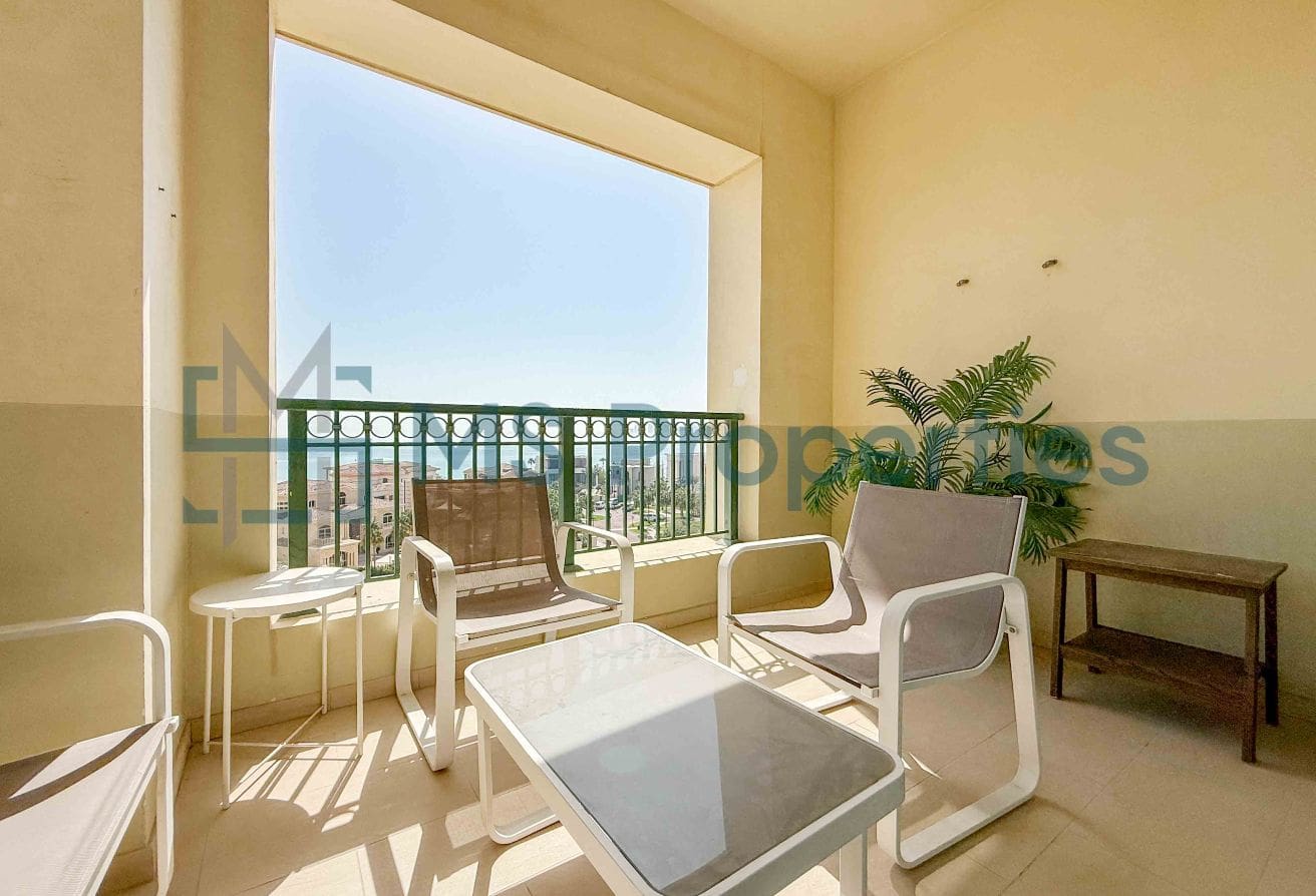 Bright | 2BHK Apartment | Beach Access