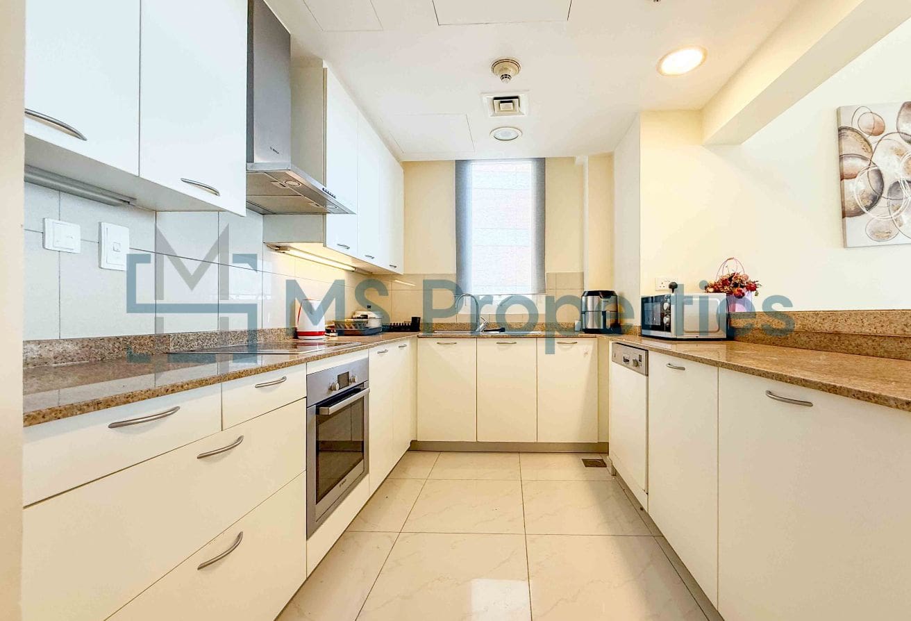 Bright | 2BHK Apartment | Beach Access