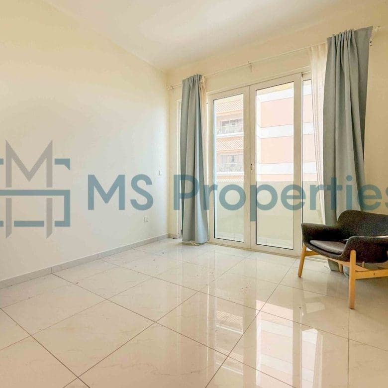 Bright | 2BHK Apartment | Beach Access
