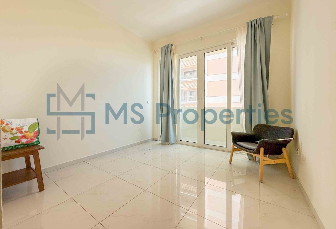 Bright | 2BHK Apartment | Beach Access