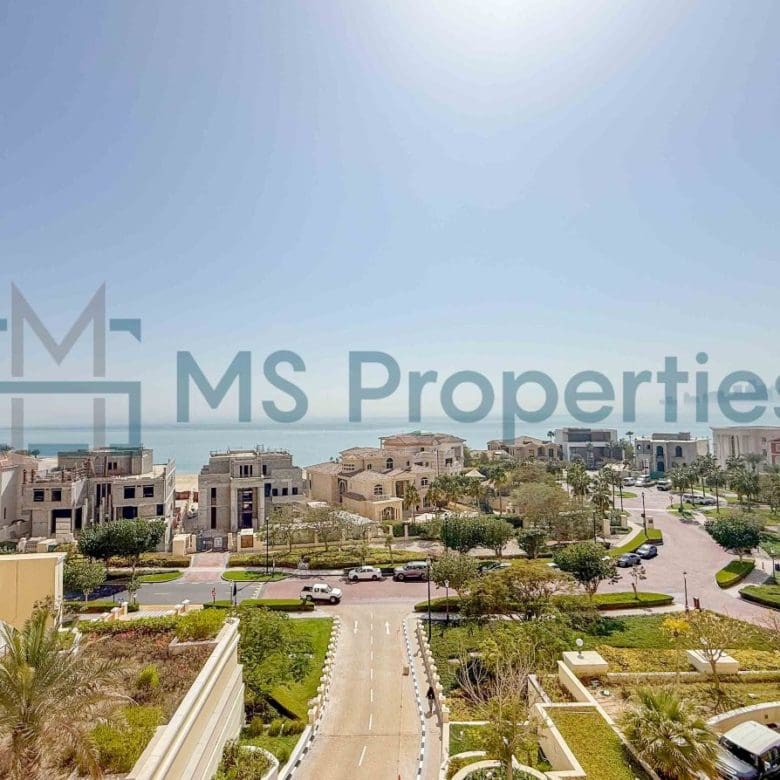 Bright | 2BHK Apartment | Beach Access