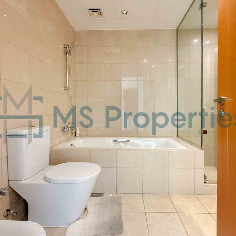 Bright | 2BHK Apartment | Beach Access