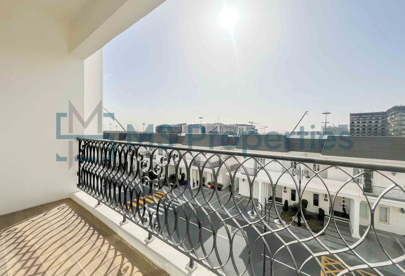 Luxurious | 3BHK Apartment | +Bills Included