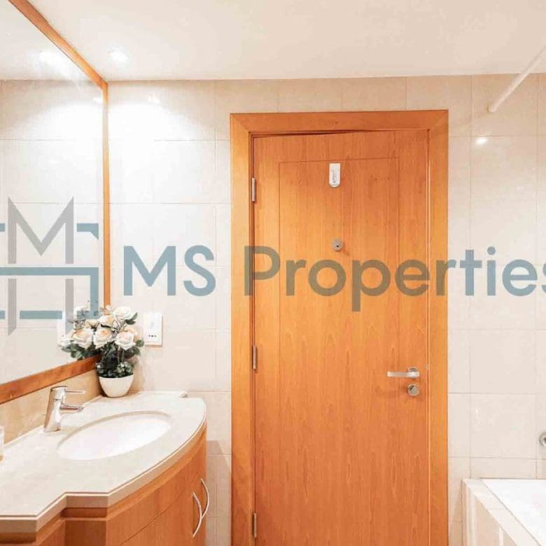 Contemporary | 1BHK Aparment | with Balcony
