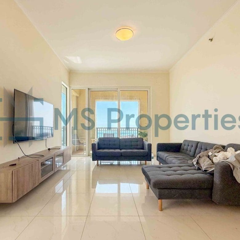 Bright | 2BHK Apartment | Beach Access