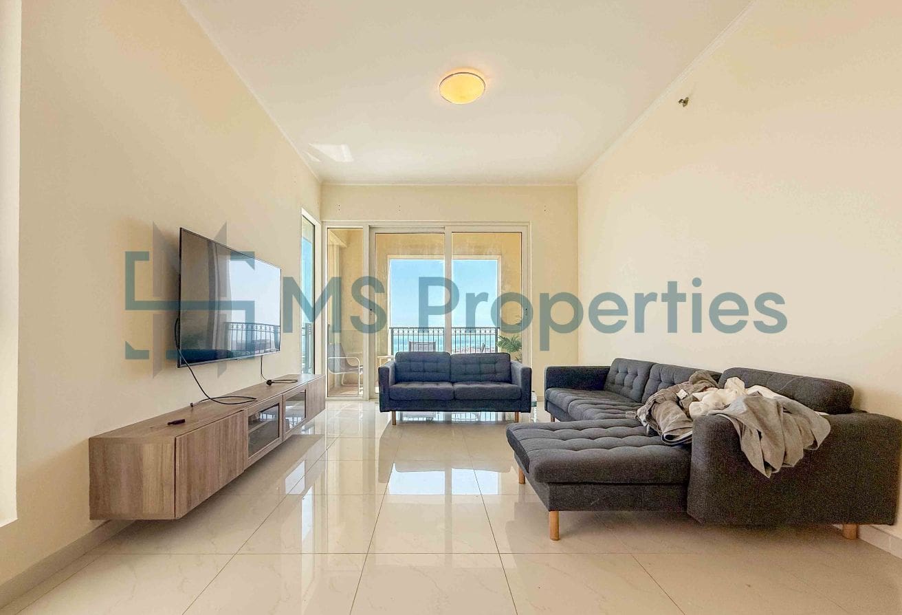 Bright | 2BHK Apartment | Beach Access