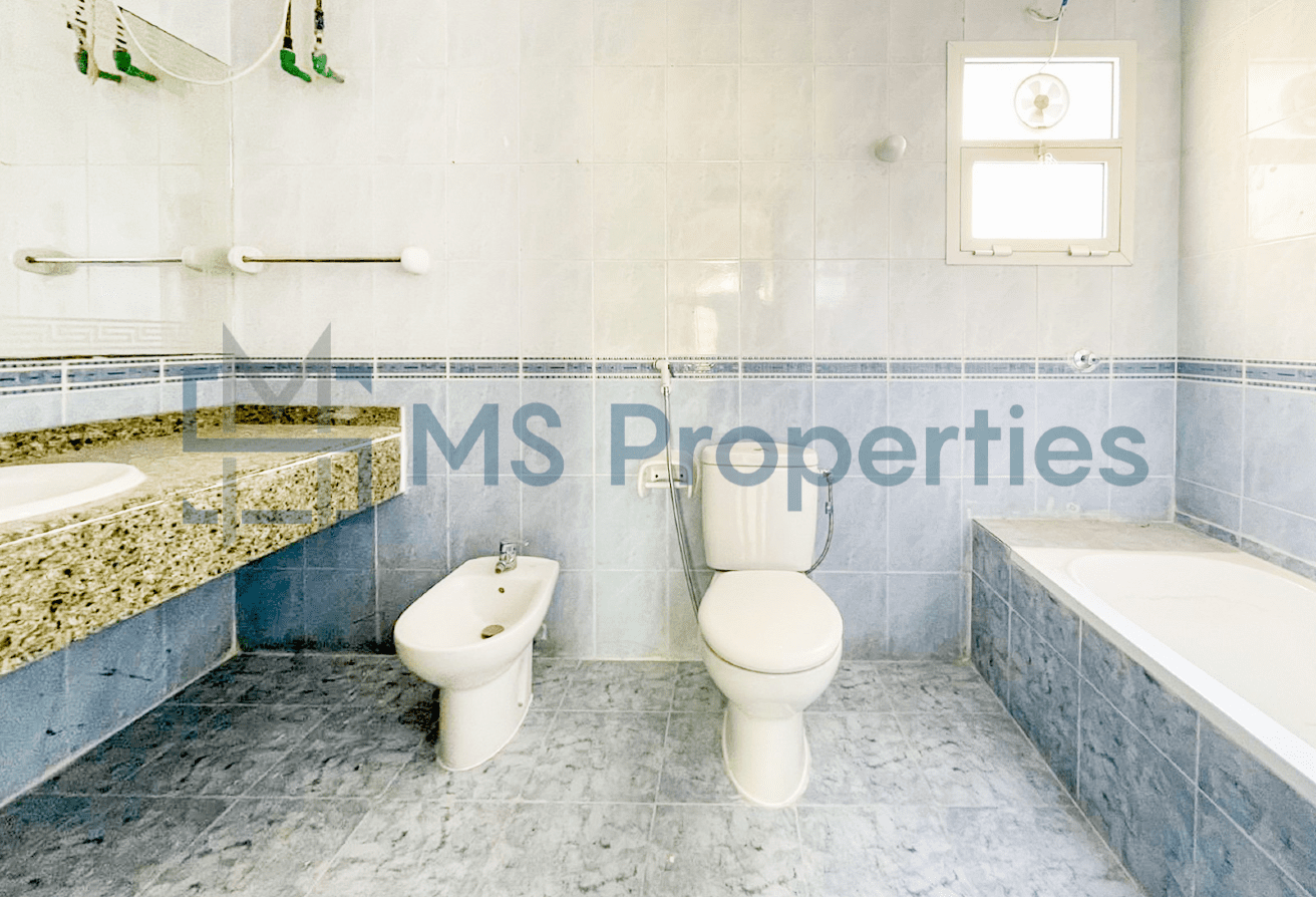 Spacious and Modern 5BR Villa For Rent in Duhail