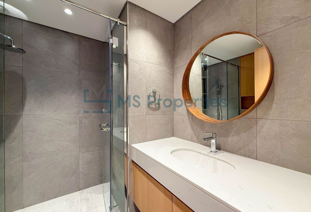 f6edbcd1-8924-43e1-b345-e9165a2c4077