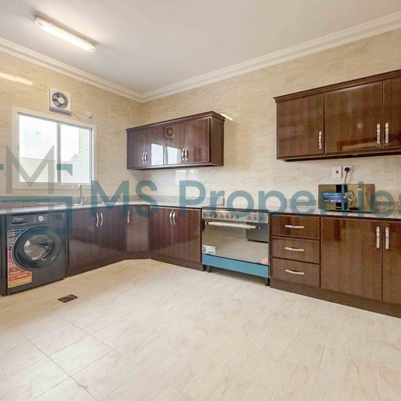 Amazing | 6 Bedroom Villa in Al Kheesa
