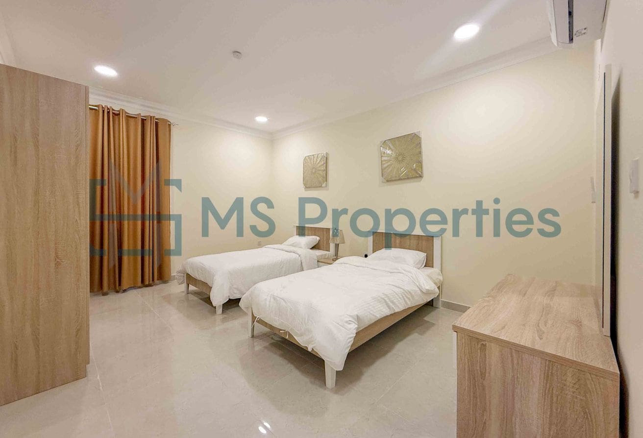 Amazing | 6 Bedroom Villa in Al Kheesa