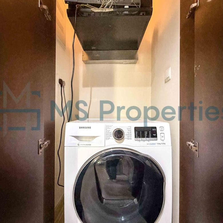 Perfect Space | 1BHK Apartment Amazing View | Bills Included