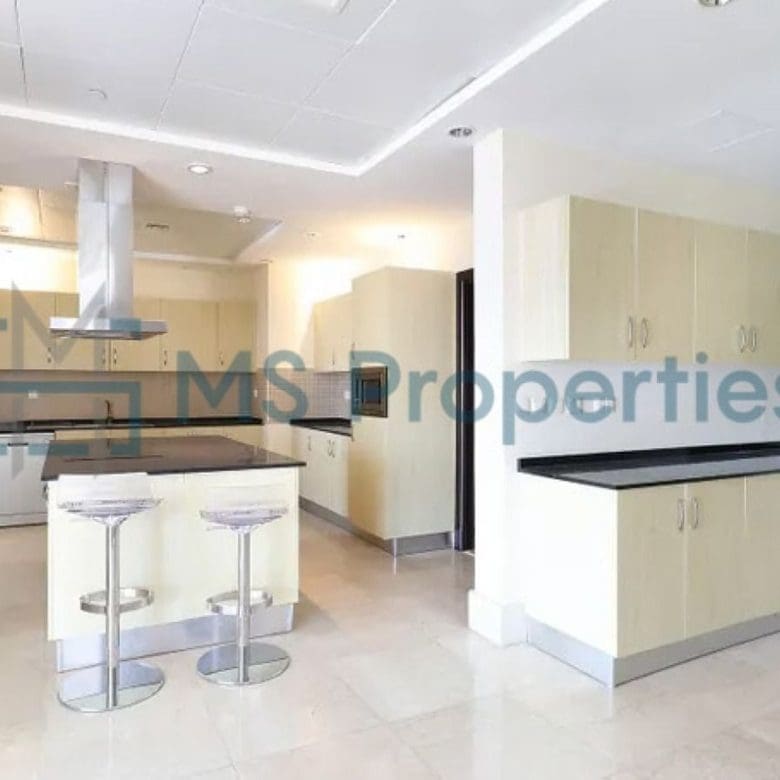 Modern 5Bedroom with Maids Room Penthouse for Sale