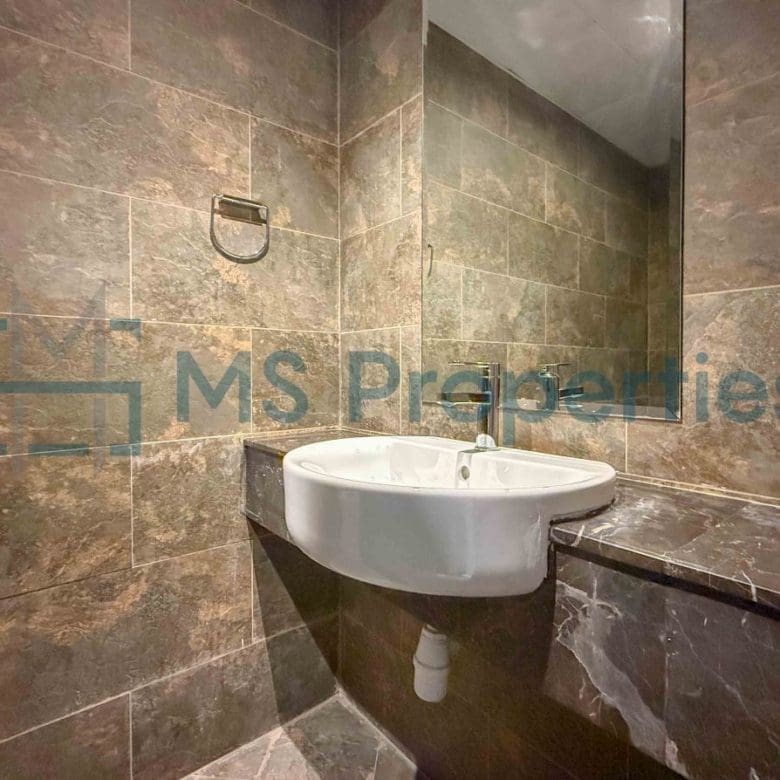 Perfect Space | 1BHK Apartment Amazing View | Bills Included