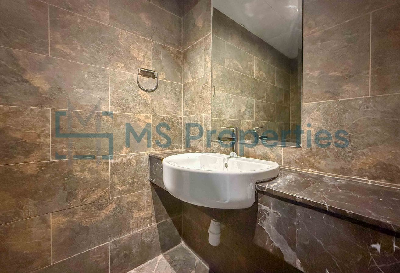Perfect Space | 1BHK Apartment Amazing View | Bills Included