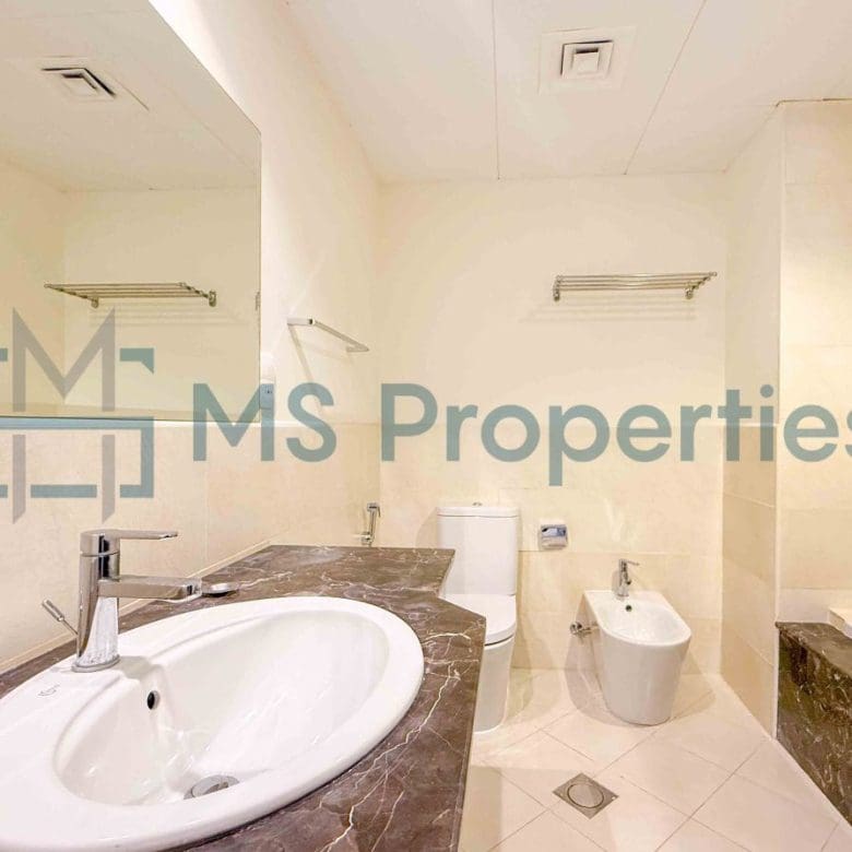 Perfect Space | 1BHK Apartment Amazing View | Bills Included