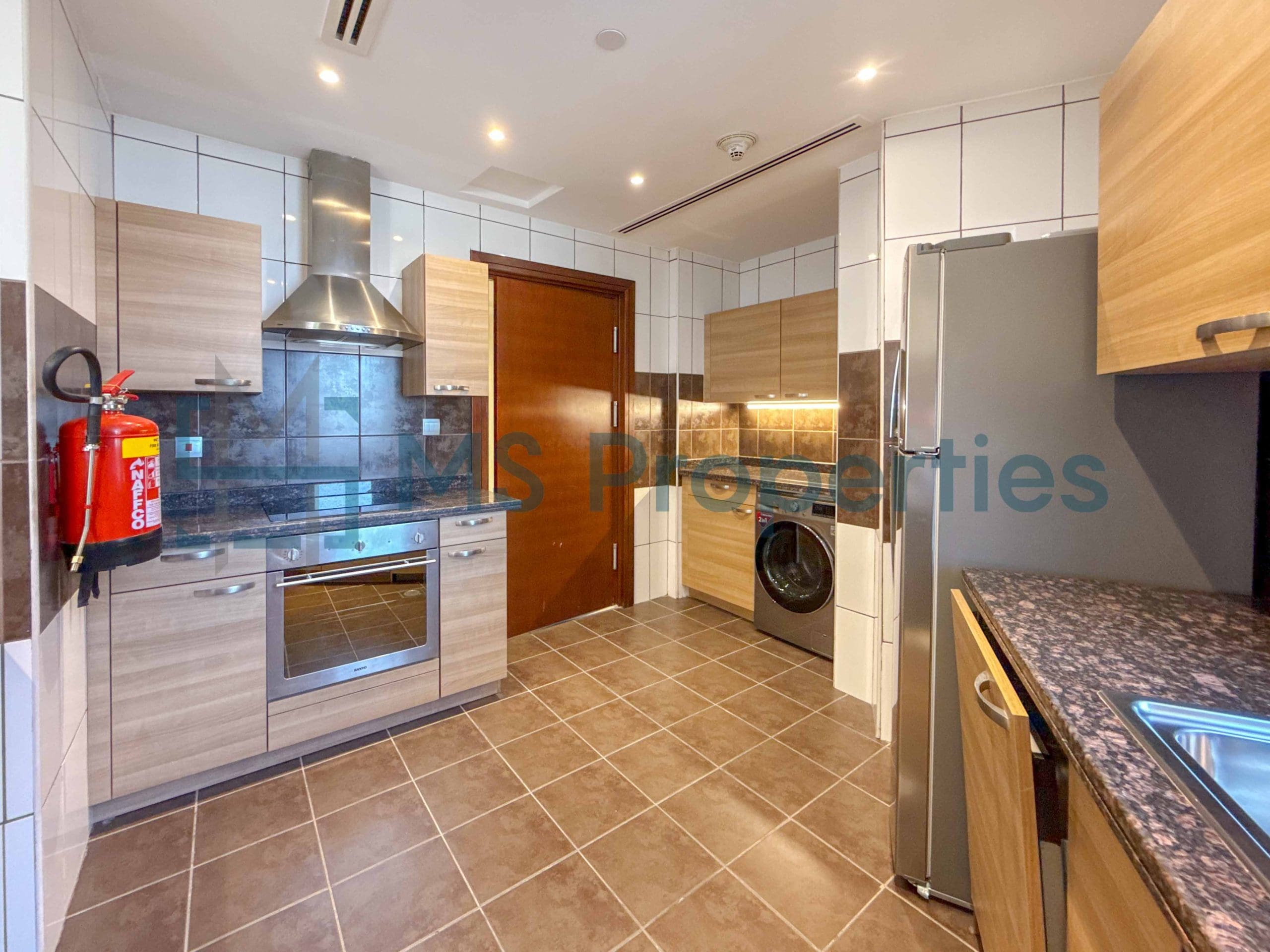 Luxuriously Furnished 2BHK Flats in Prime Area