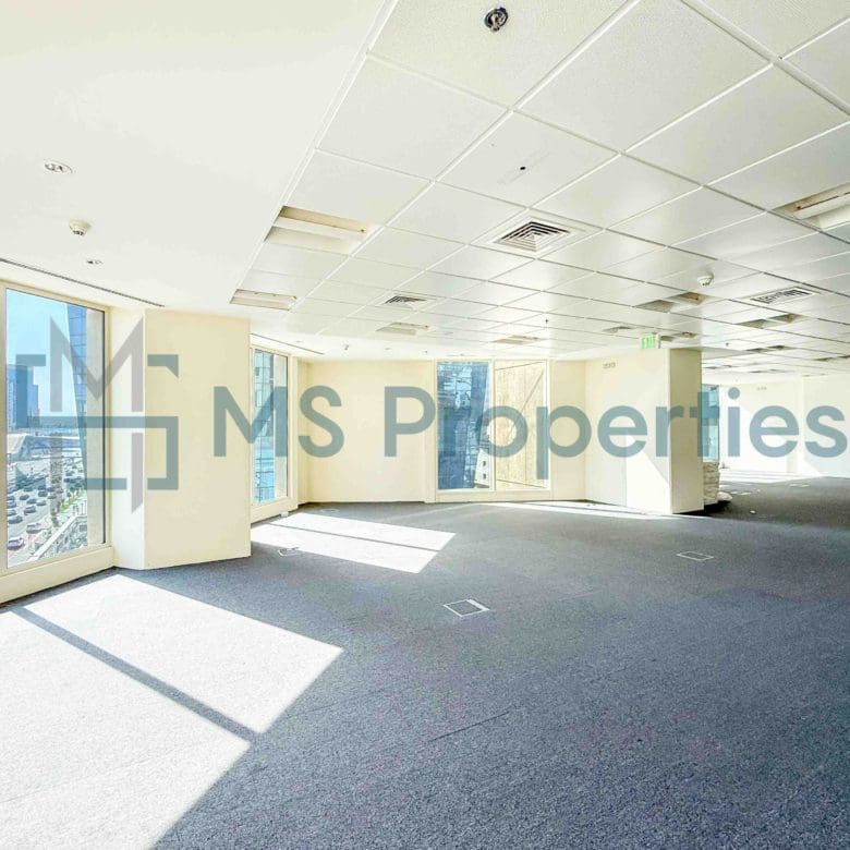 980 SQM Full Floor Office For Rent in West Bay