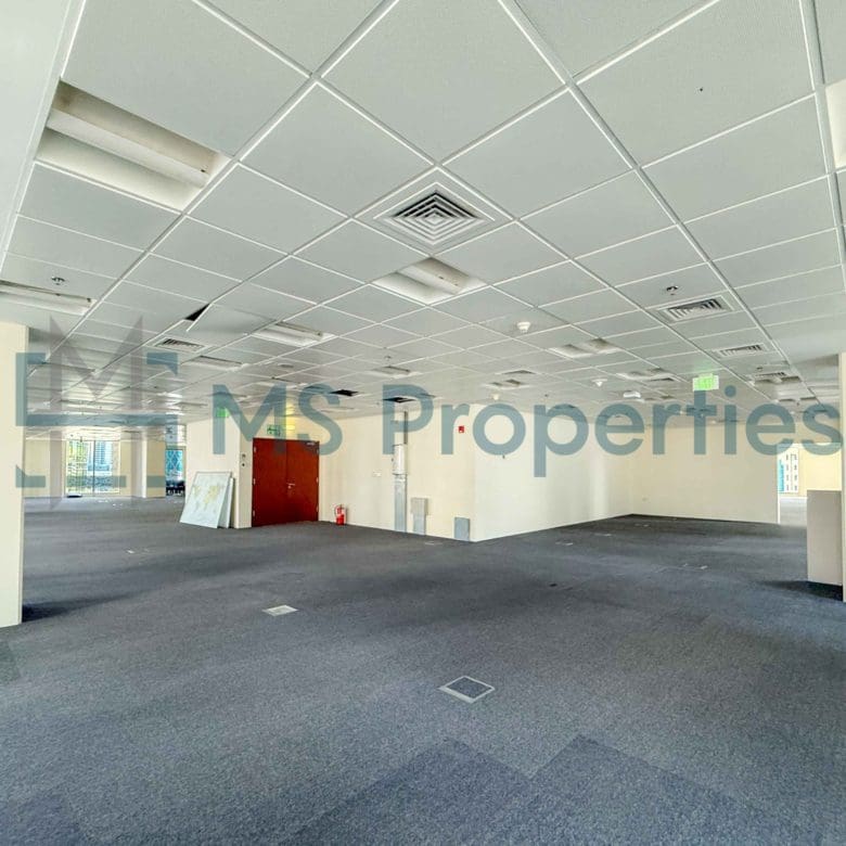 980 SQM Full Floor Office For Rent in West Bay
