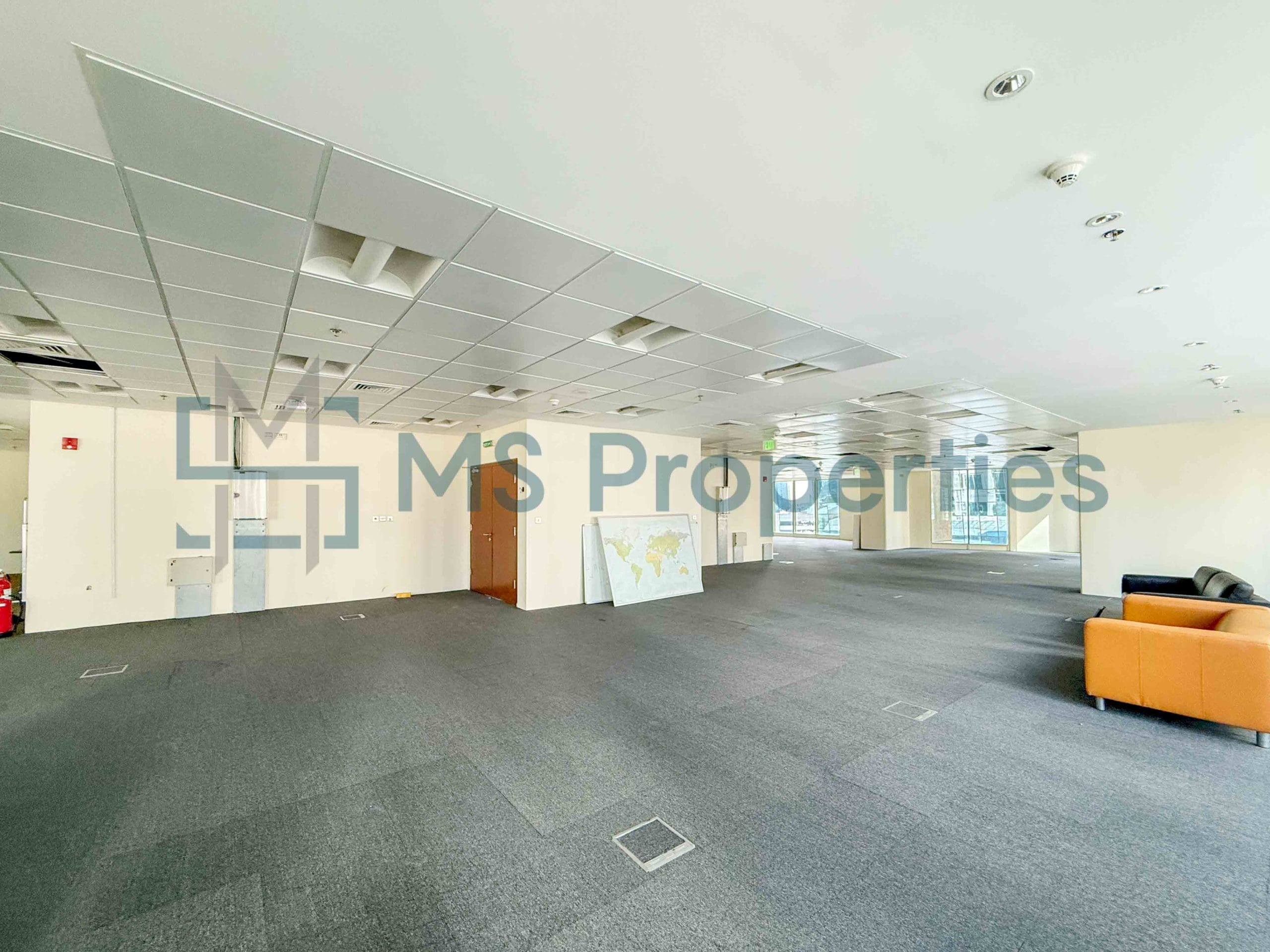 980 SQM Full Floor Office For Rent in West Bay