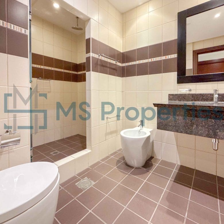 Luxuriously Furnished 2BHK Flats in Prime Area