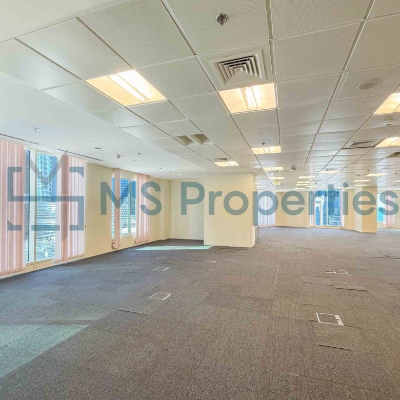980 SQM Full Floor Office For Rent in West Bay