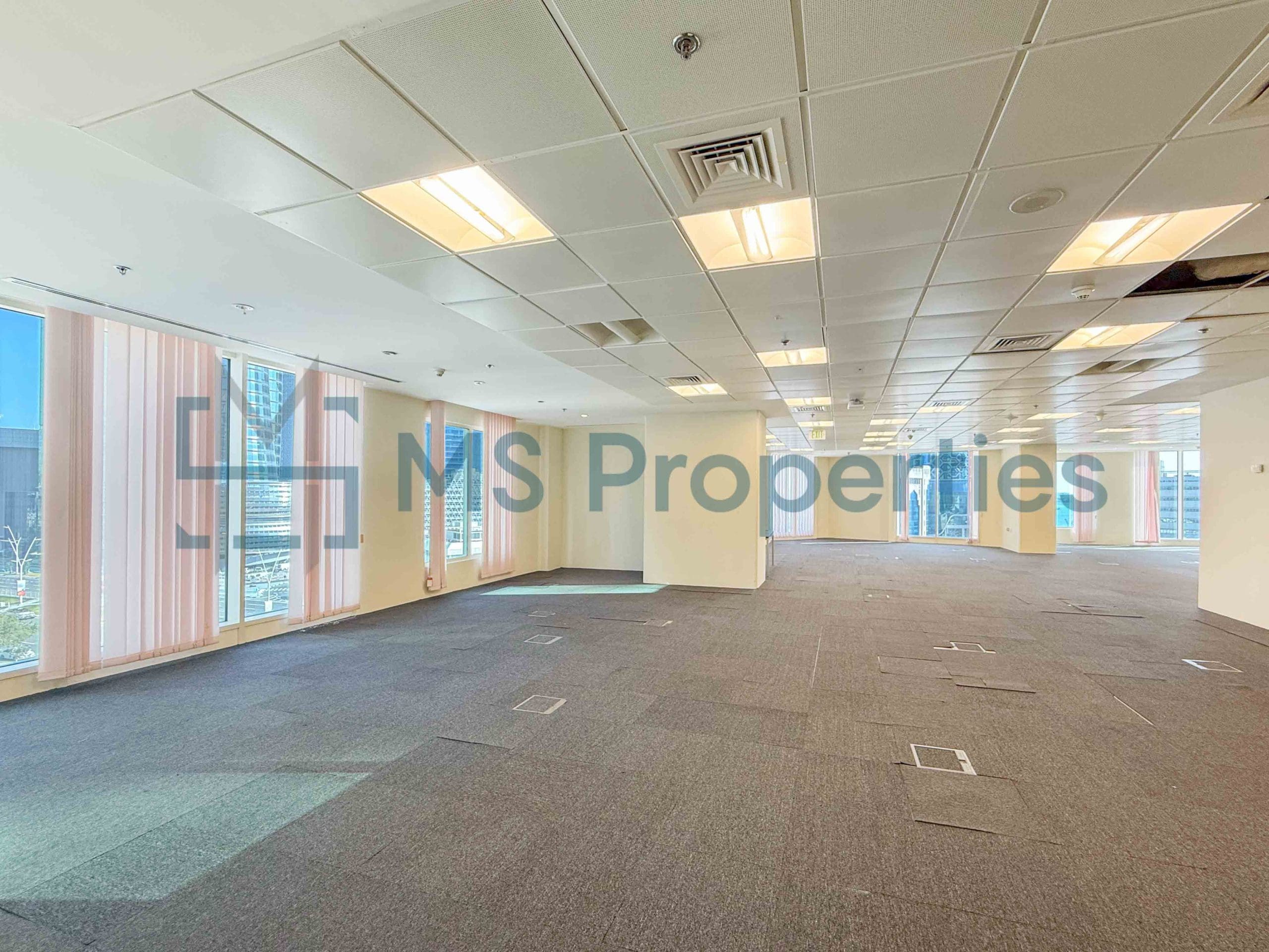 980 SQM Full Floor Office For Rent in West Bay