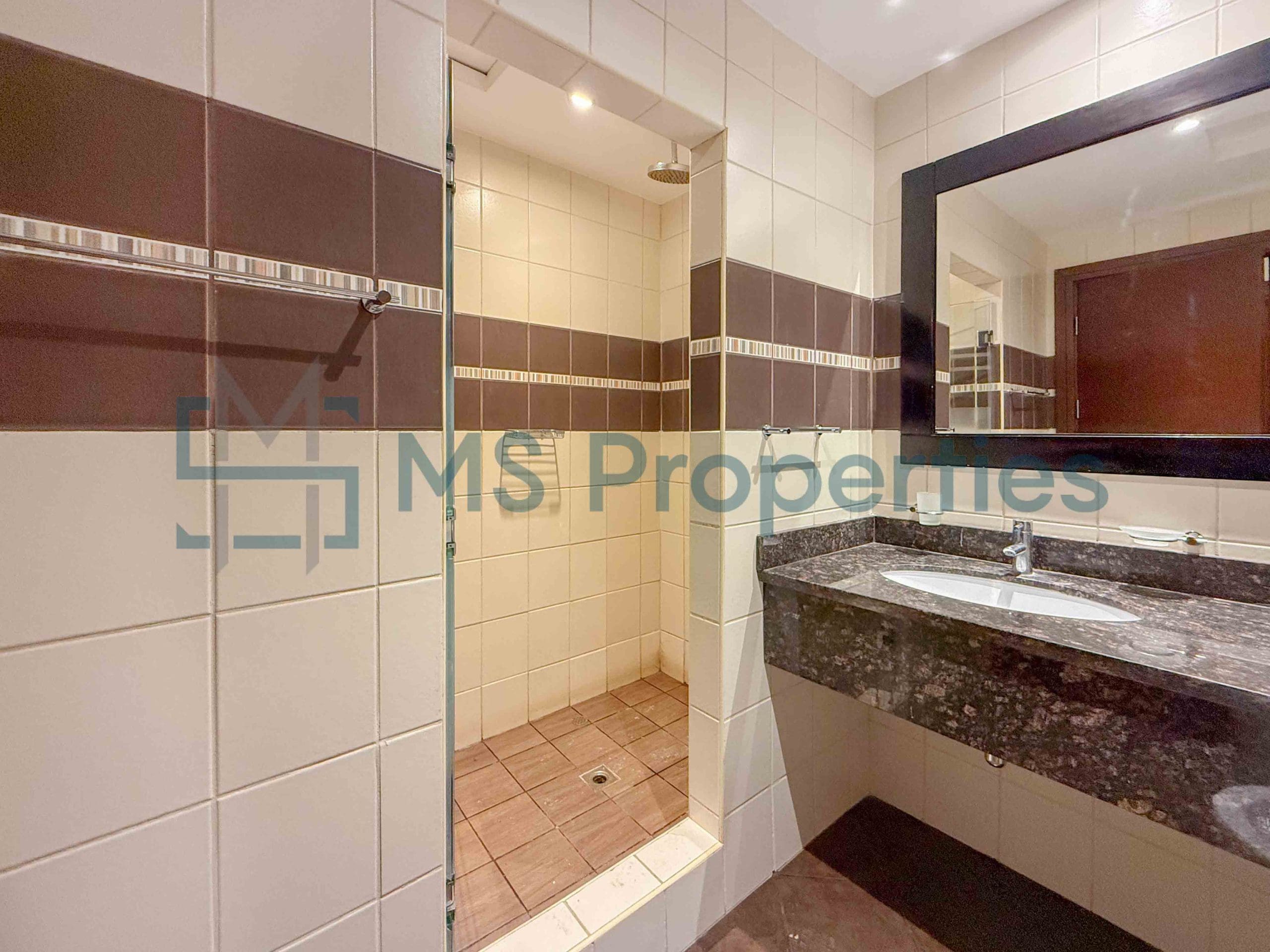 Extraordinary | 2BHK Flat | Bills + WiFi Included