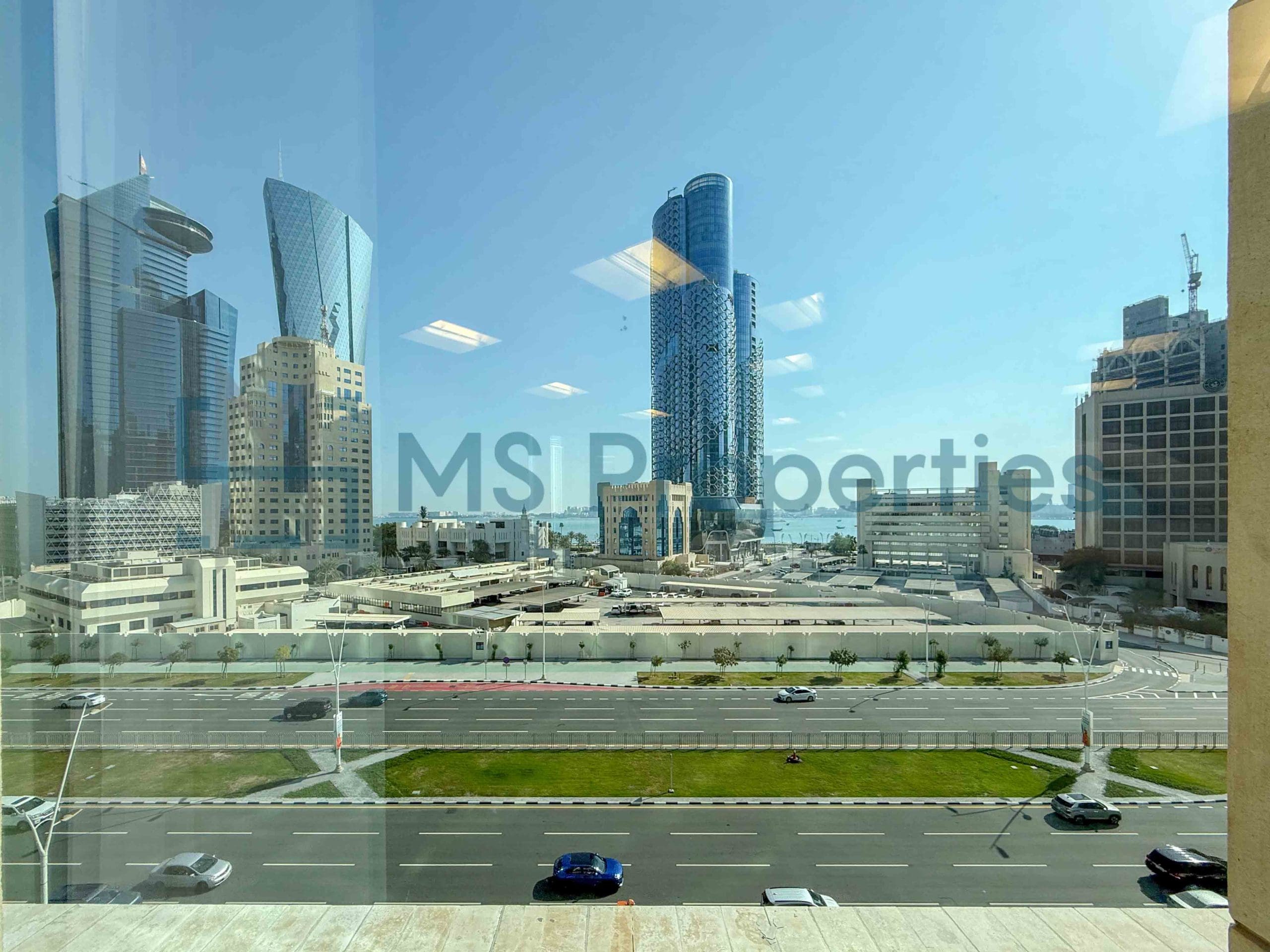 980 SQM Full Floor Office For Rent in West Bay