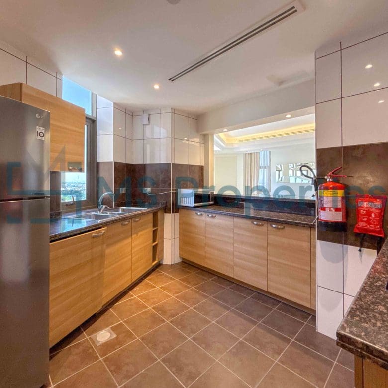 Luxuriously Furnished 2BHK Flats in Prime Area