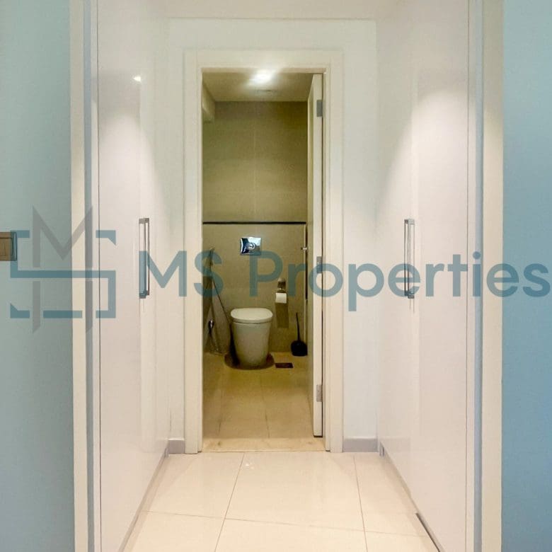 Hot Deal 1BHK Apartment with Stunning Balcony View