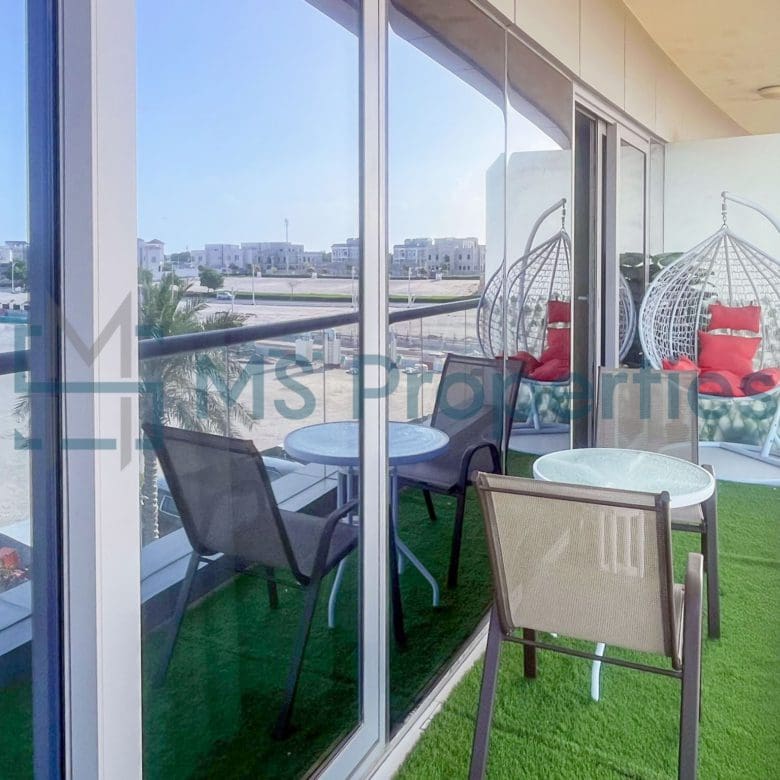 Hot Deal 1BHK Apartment with Stunning Balcony View