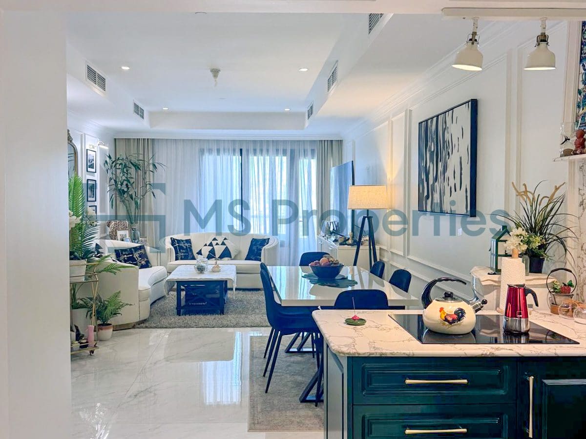 Luxurious 2BHK Flat with Marina View Balcony