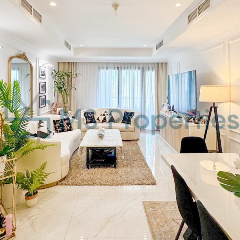 Luxurious 2BHK Flat with Marina View Balcony