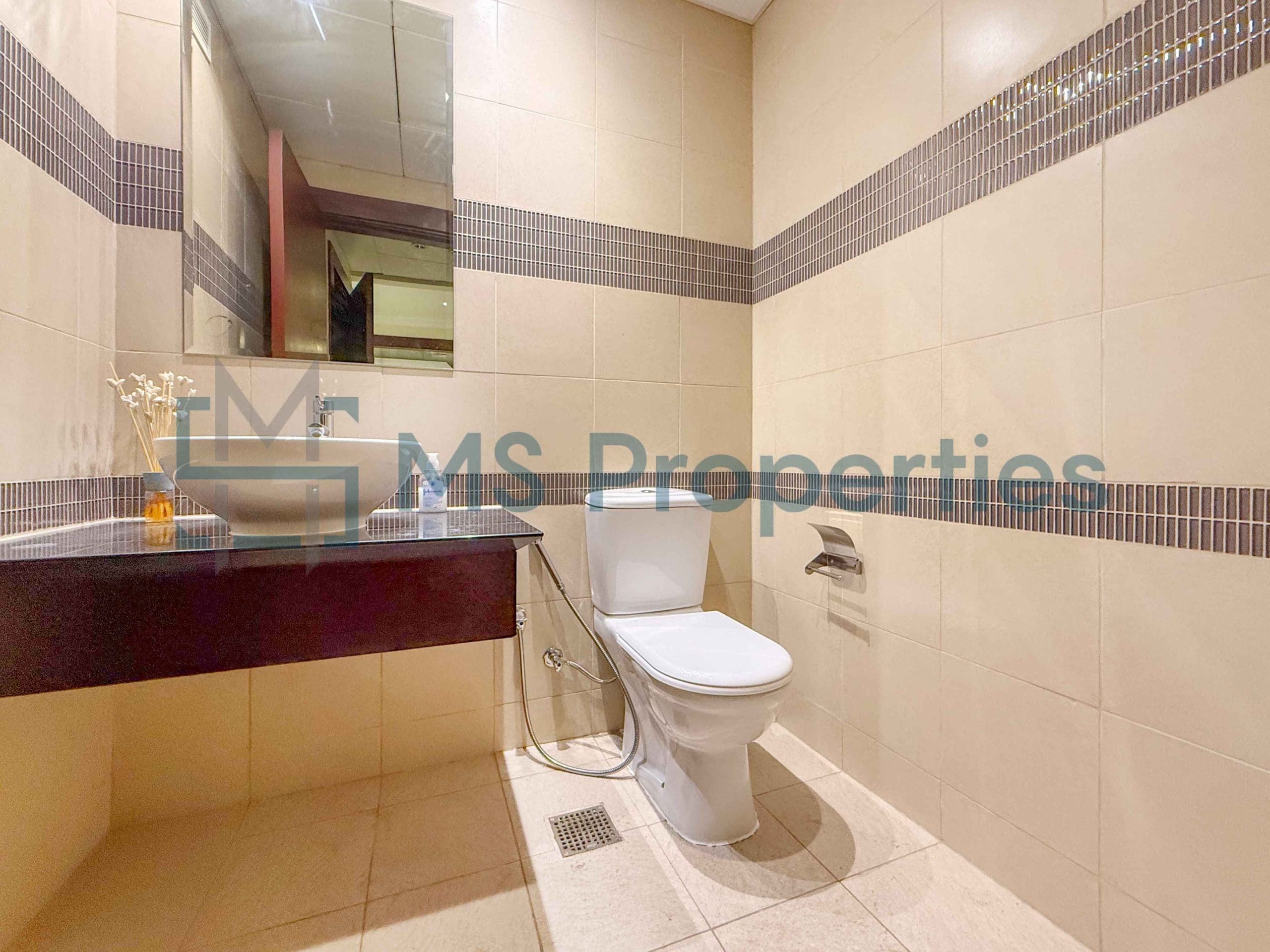 Spacious and Clean 1BHK Flat with Great Balcony