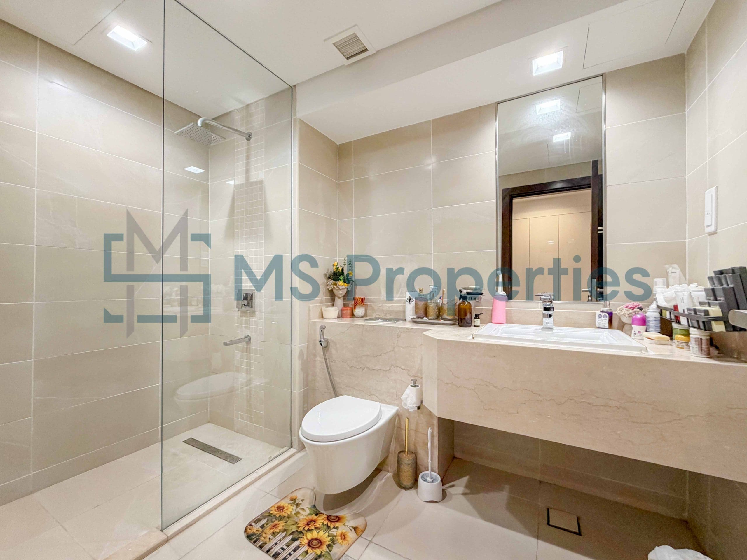 Fabulous 1BR Apartment with MarinaView Balcony