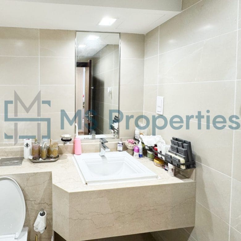 Fabulous 1BR Apartment with MarinaView Balcony