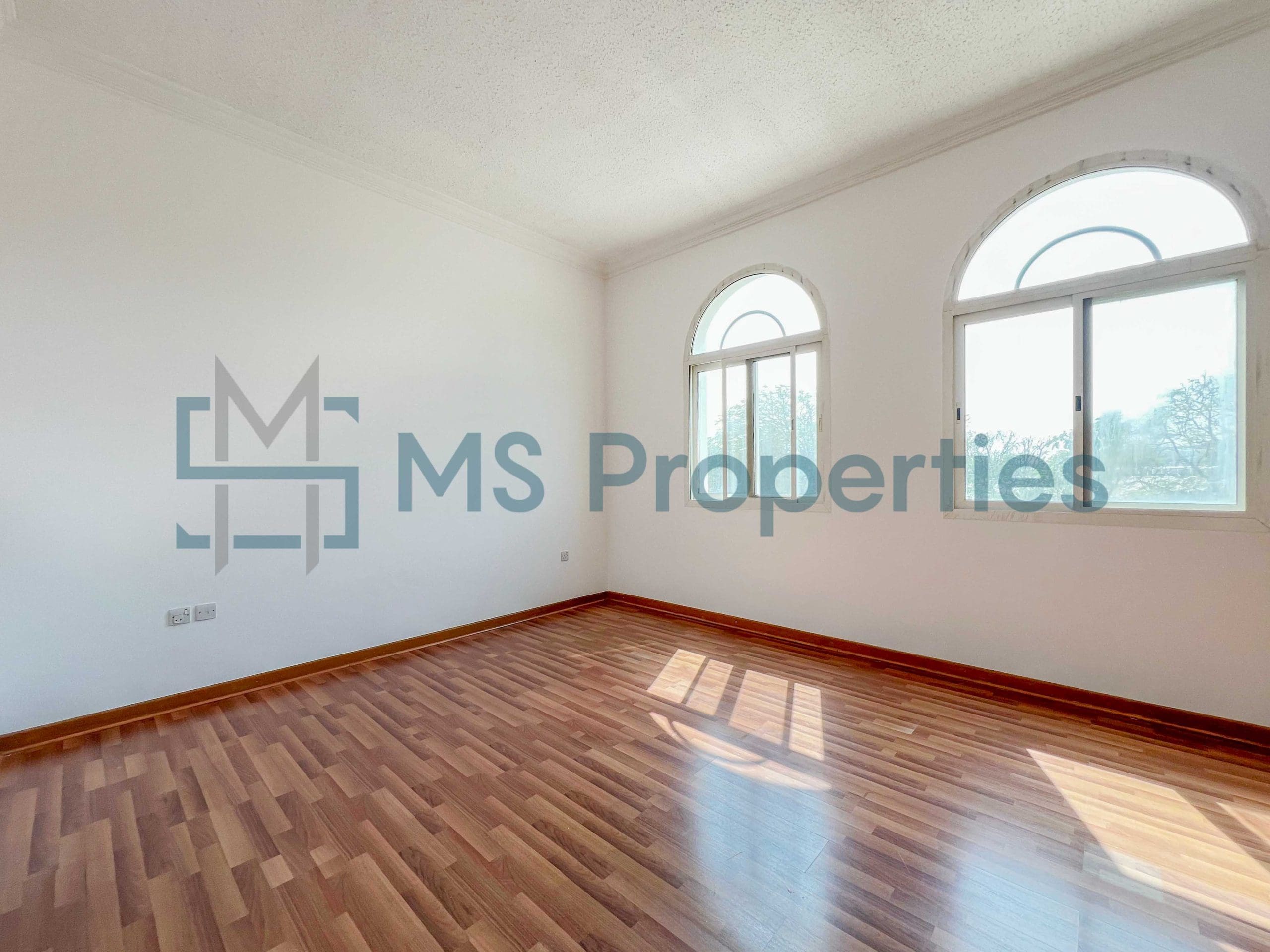 Spacious 4Bedroom+Maid Villa in West Bay Lagoon