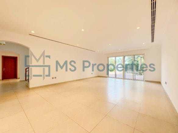 Spacious 4Bedroom+Maid Villa in West Bay Lagoon