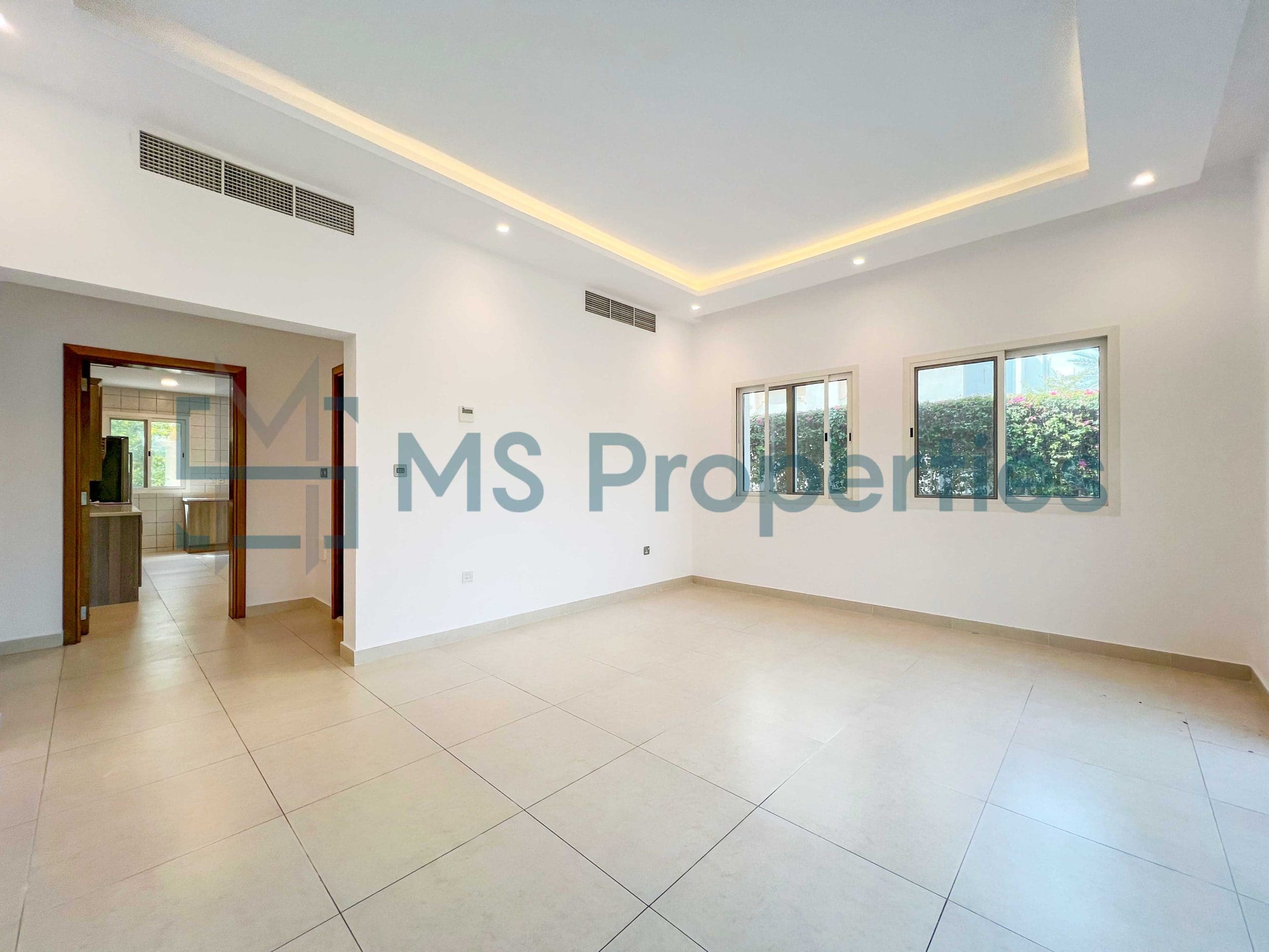 Spacious 4Bedroom+Maid Villa in West Bay Lagoon