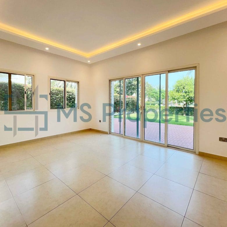Spacious 4Bedroom+Maid Villa in West Bay Lagoon